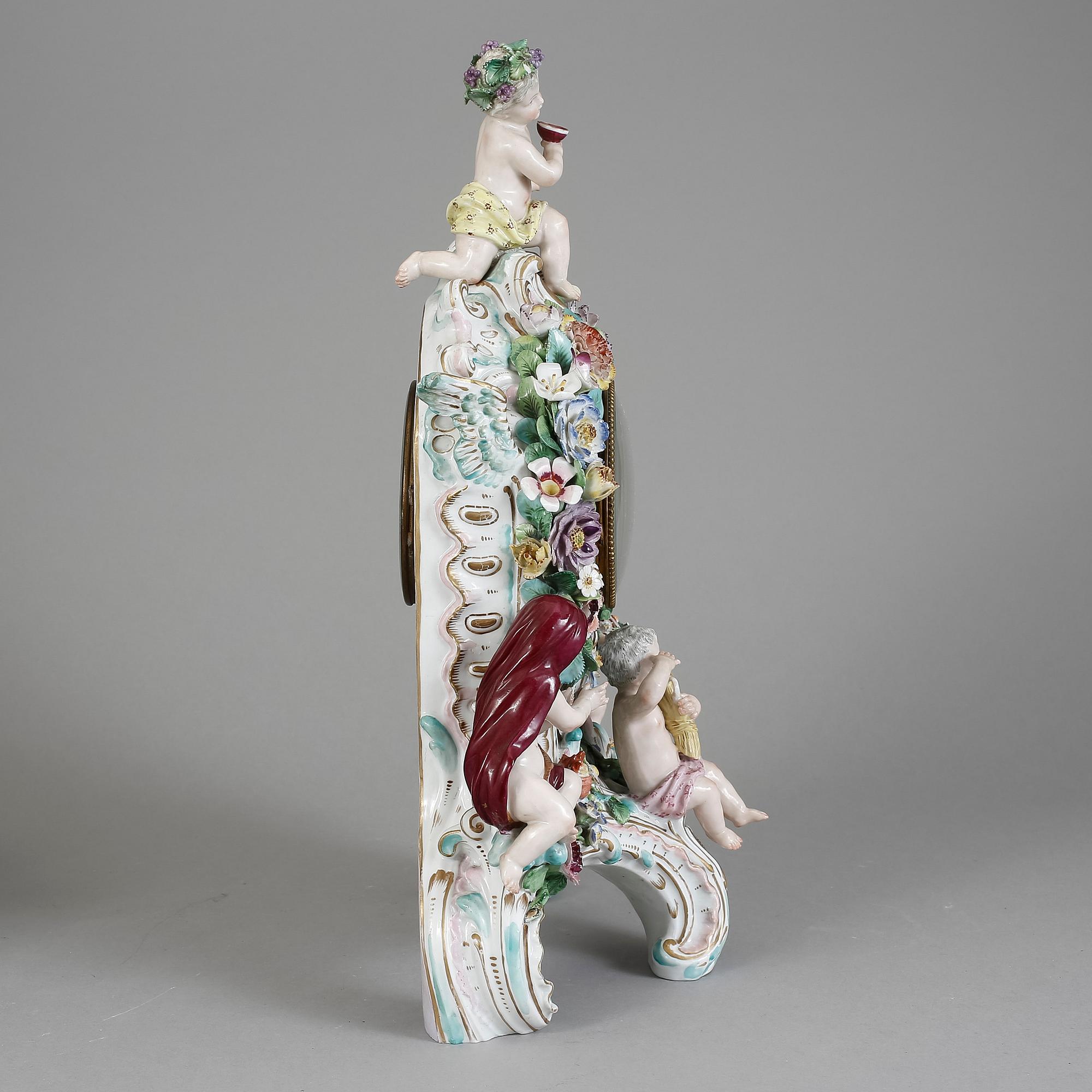 BORDSUR, porslin, 1800-talets slut.