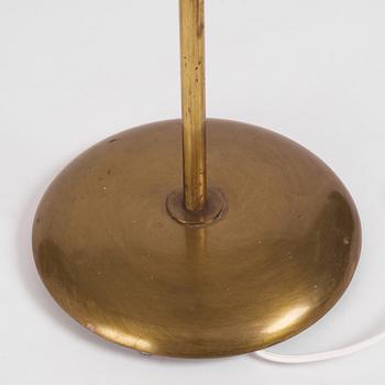 Erik Tidstrand and/ or Bertil Brisborg a brass 'model 30085' floor lamp, Nordiska Kompaniet, 1940s.