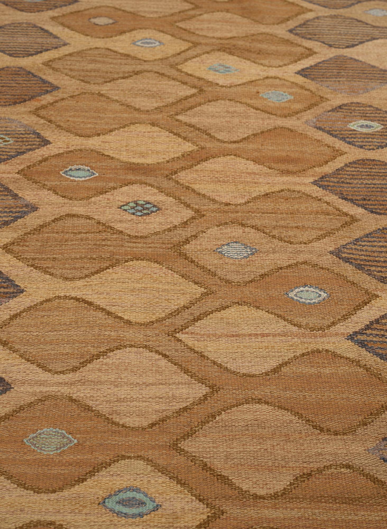 Barbro Nilsson, A carpet, "Finspong, lättbrun" ("Kringelikroka"), flat weave, ca 298 x 203-204 cm, signed AB MMF BN.