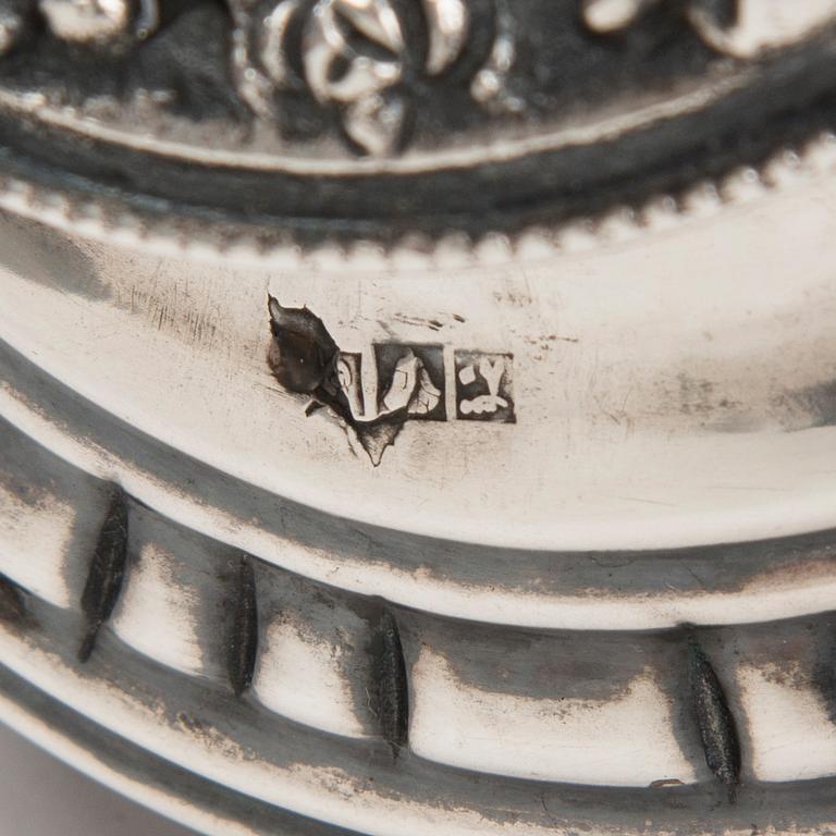 LJUSSTAKAR, ett par, silver, Egypten 1900-talets senare hälft. Tot. vikt ca 988 g.