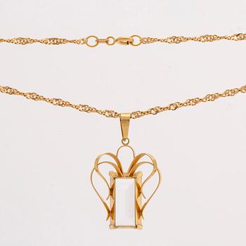 PENDANT on CHAIN and EARRINGS, 18K gold and rock crysta (pendant) and spinel (earrings), 1956.