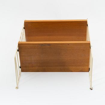 Nils Strinning, a bookshelf, "BFB-Hyllan"(Bonniers Folk Bibliotek), eller "Stringhyllan", String Design, Sweden ca 1949-55.