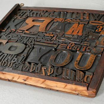 TYPER, (tryckeri) 2 st, omkring 1900-talets mitt.