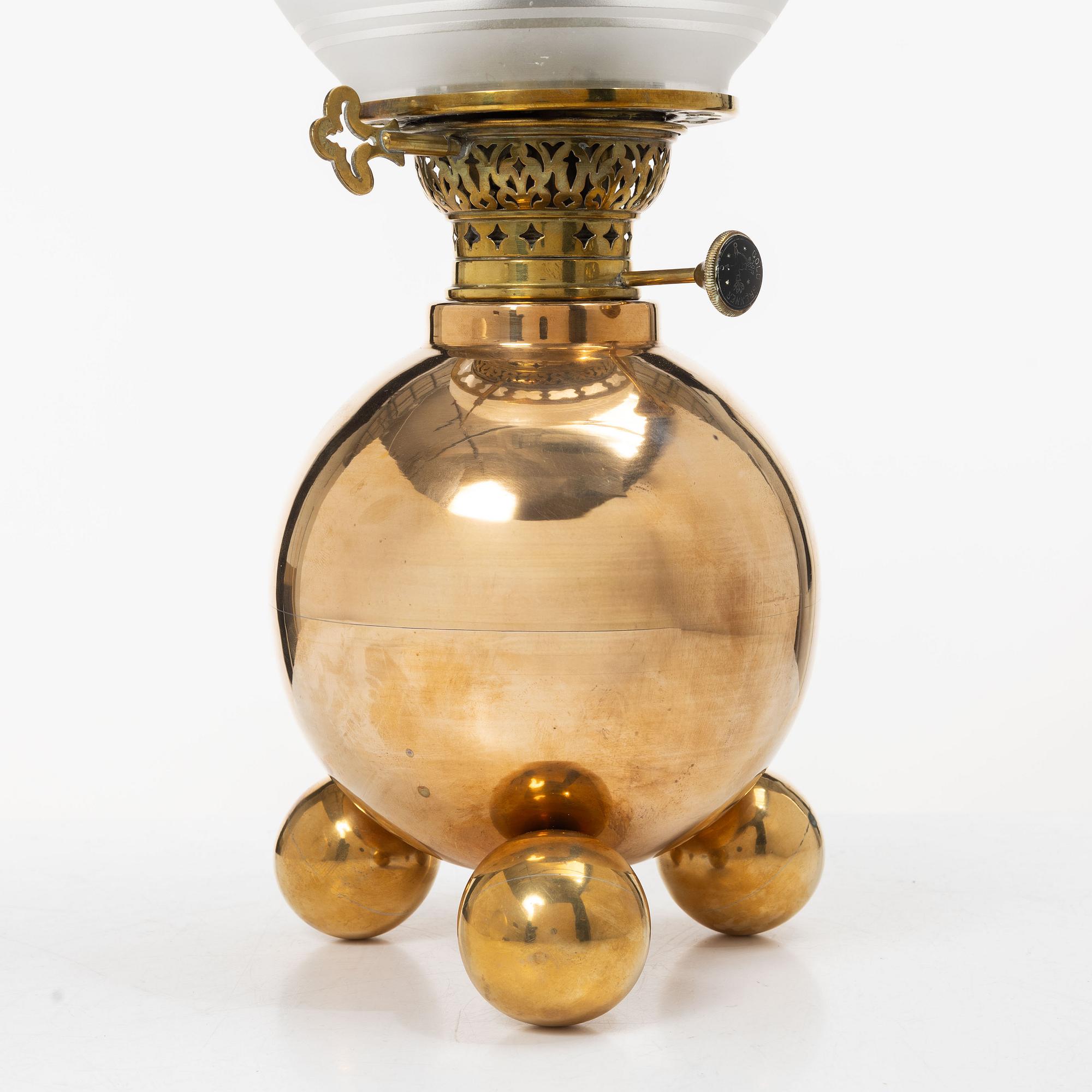 Kerosene lamp, Gold-Brenner, circa 1900.