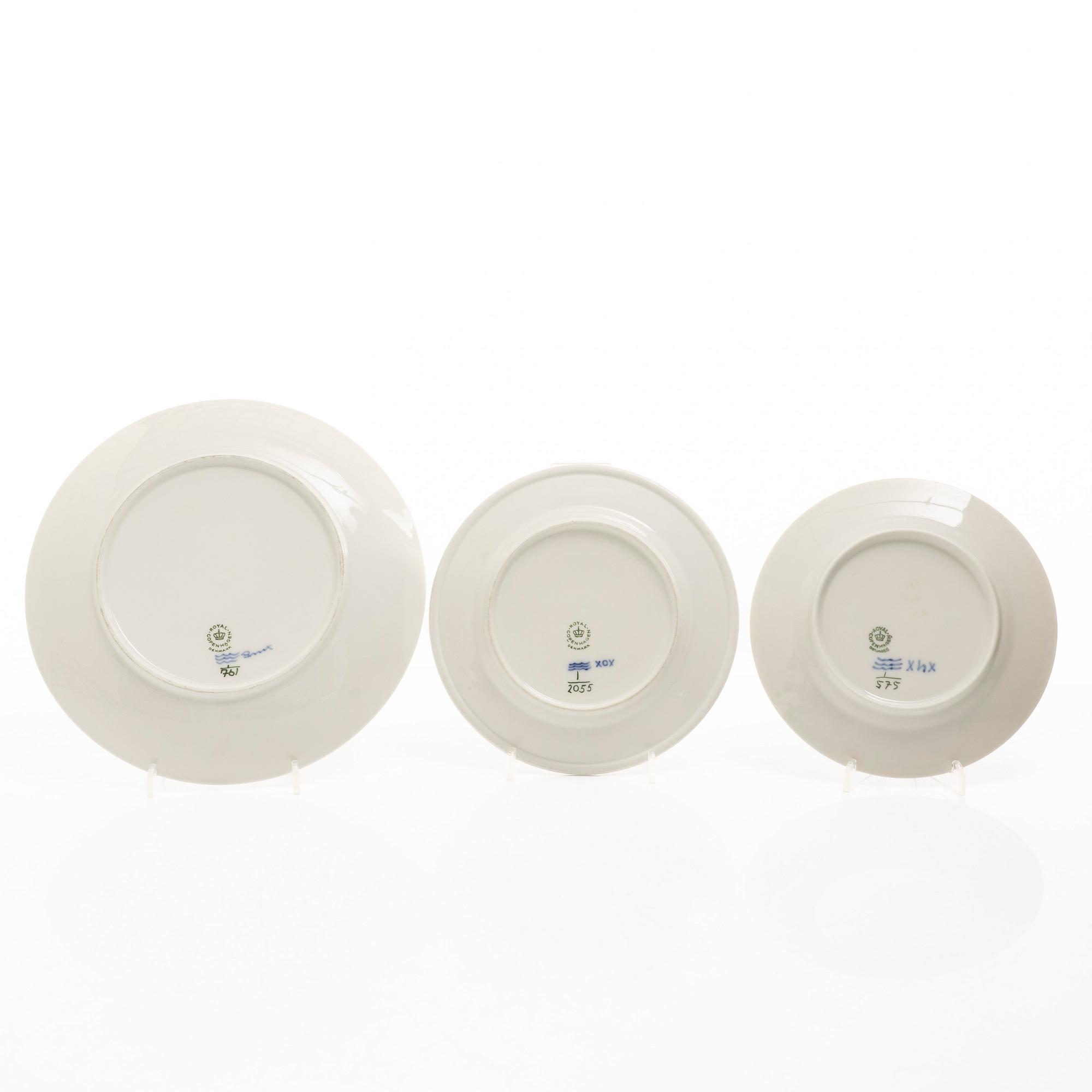 Royal Copenhagen, servis, 37 delar, "Musselmalet Halvblonde".