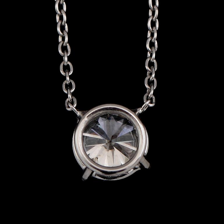 COLLIER, 18K vitguld, briljantslipad diamant ca 0.91 ct. Vikt ca 3 g.