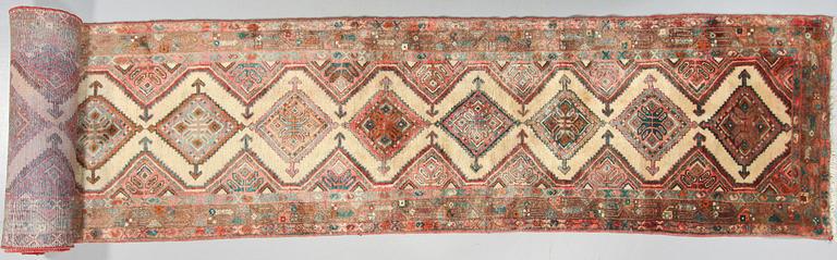 GALLERIMATTA, old, troligen Hamedan, ca 535x85 cm.