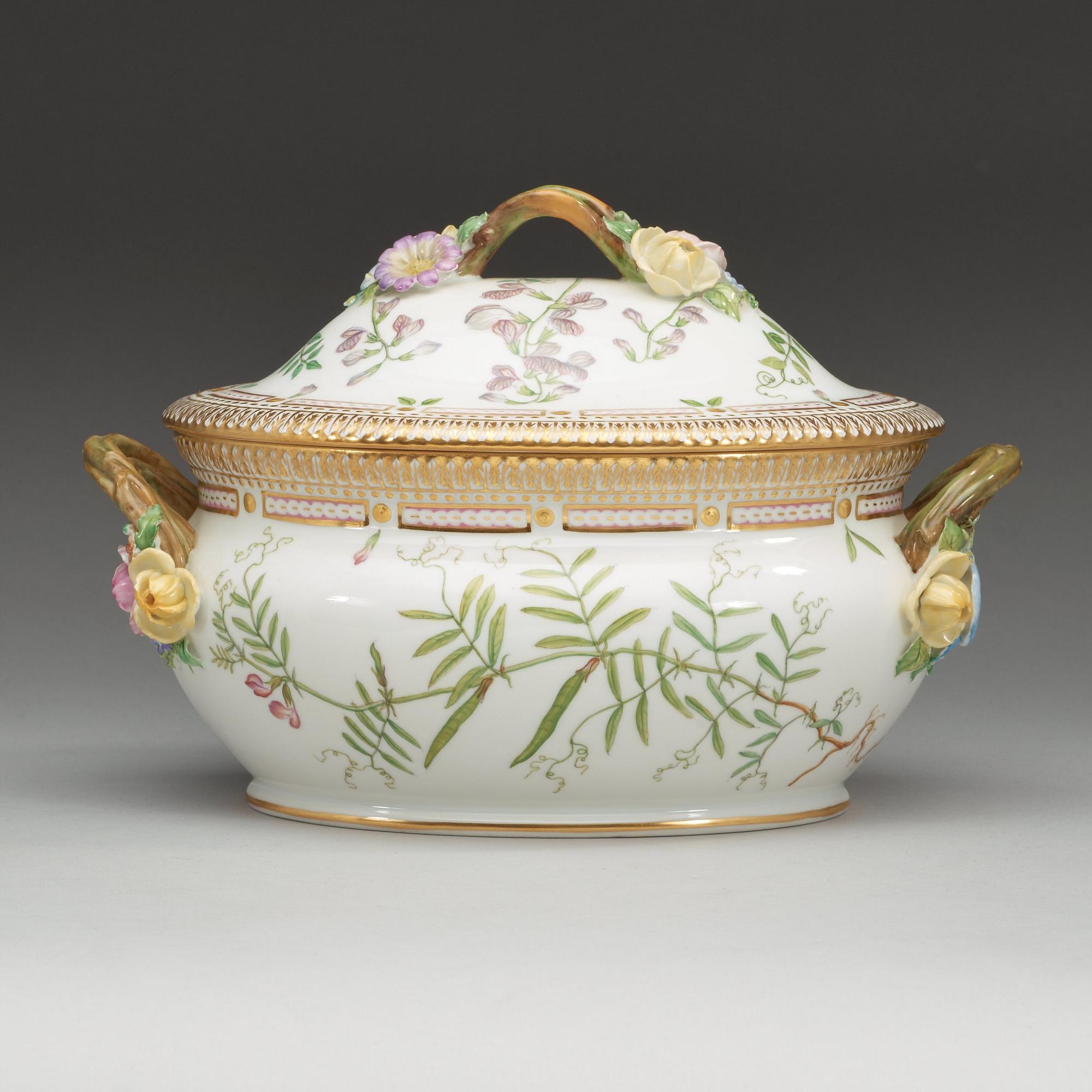 A Royal Copenhagen 'Flora Danica' tureen with cover, Denmark, 20th Century.