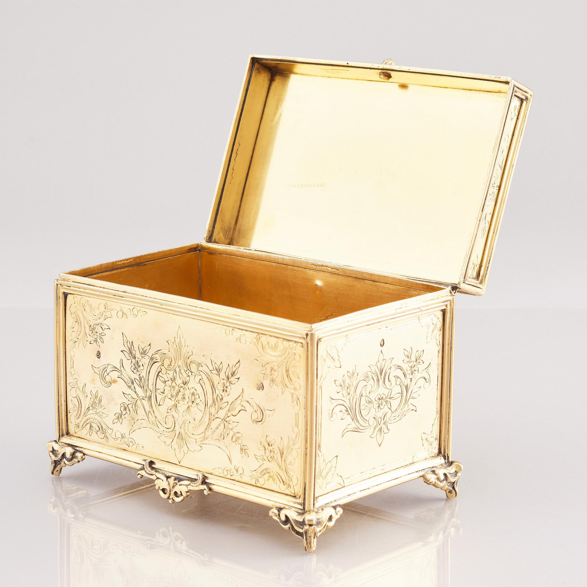 An ottoman empire gilded silver box, Abdul Hamid II's reign (1876-1909).
