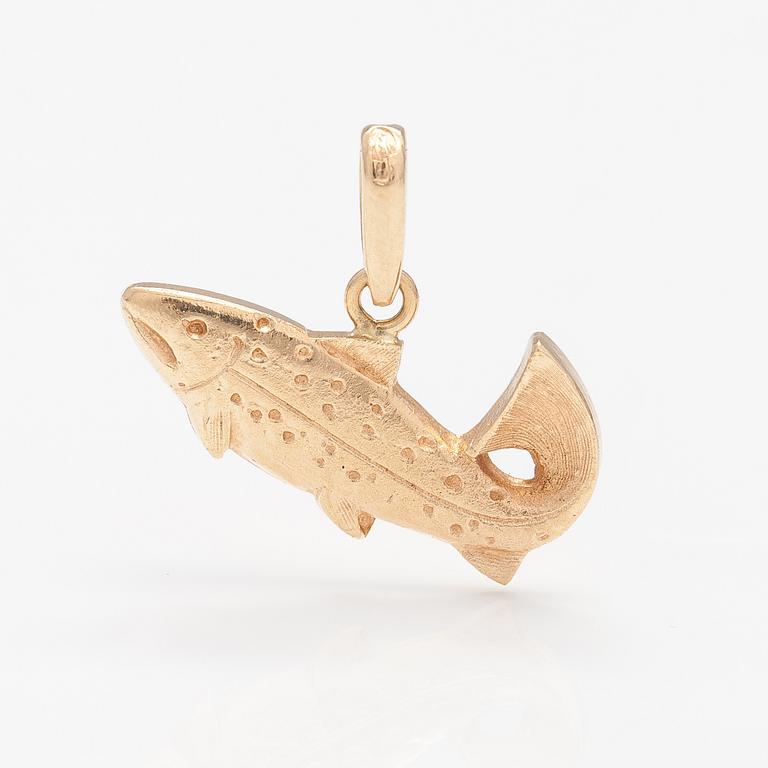 A 14K gold pendant. Kultasepänliike Seppo Penttinen, Sodankylä 1999.