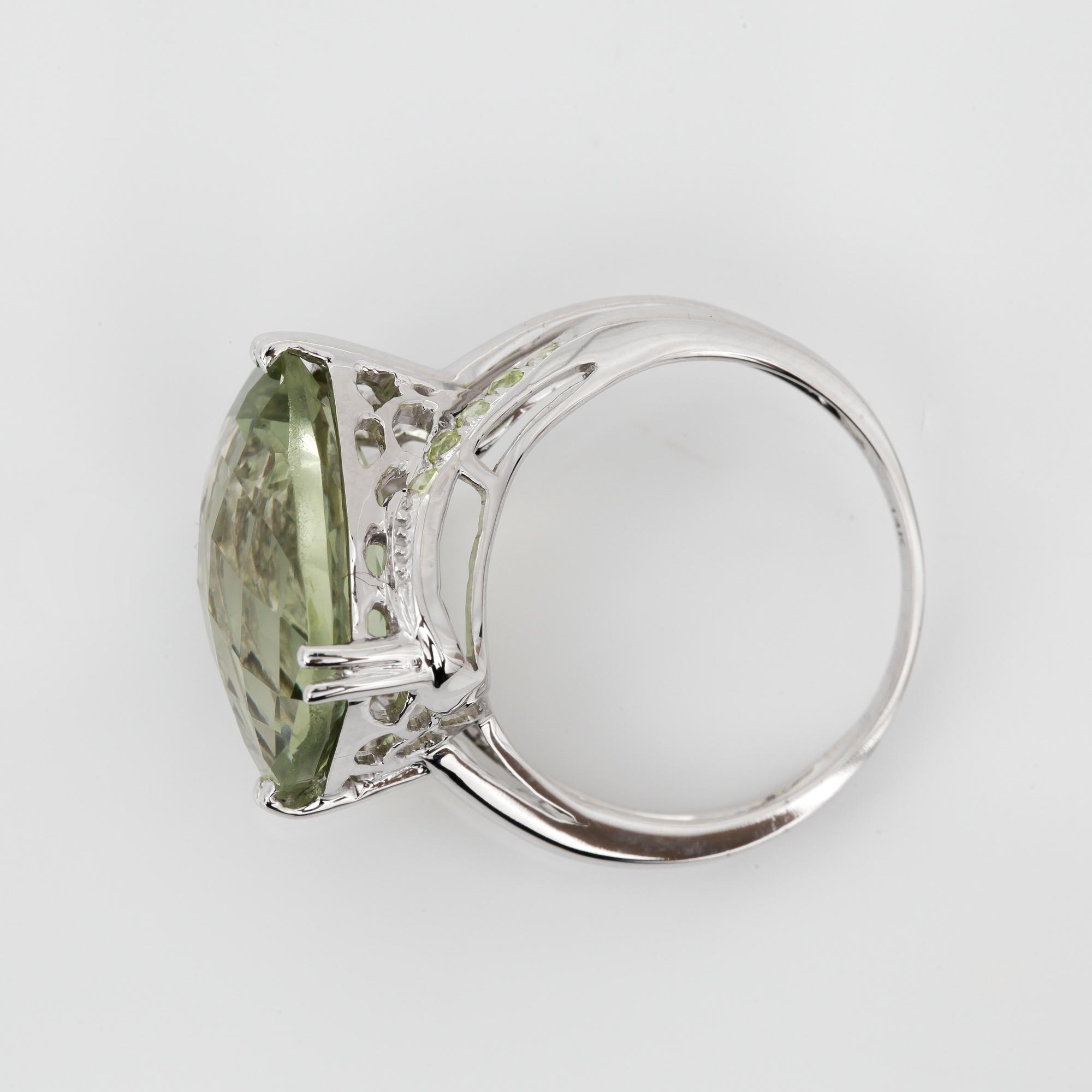 RING med prasiolit totalt ca 6.30 ct samt diamanter totalt ca 0.12 ct.