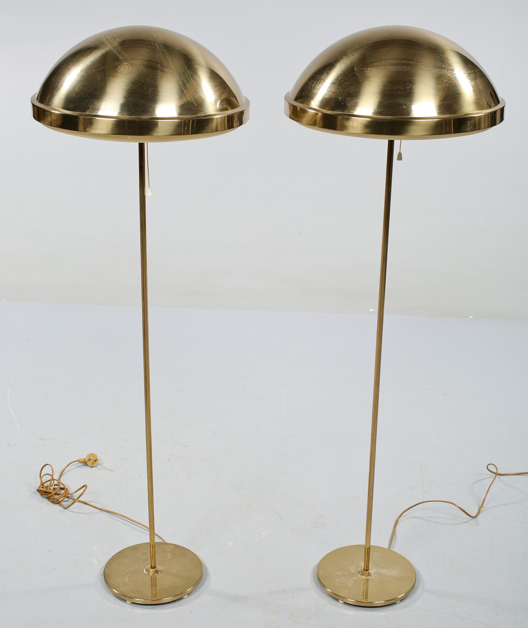 GOLVLAMPOR, 2 st, Bergboms, 1900-talets andra hälft.