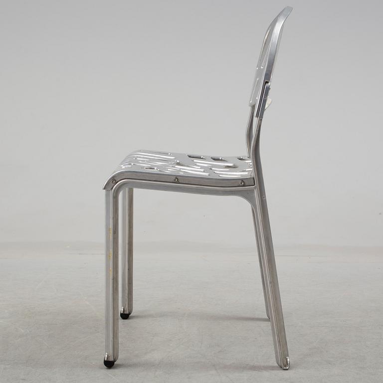 JEREMY HARVEY, an aluminium 'Hello There' Chair from Artifort.