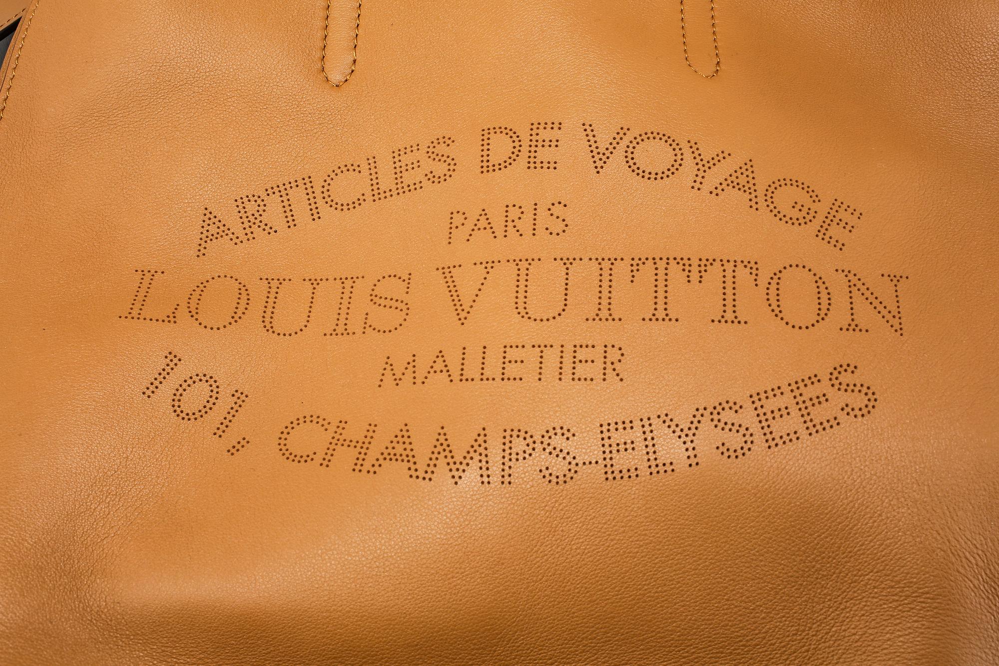 LOUIS VUITTON, bag.