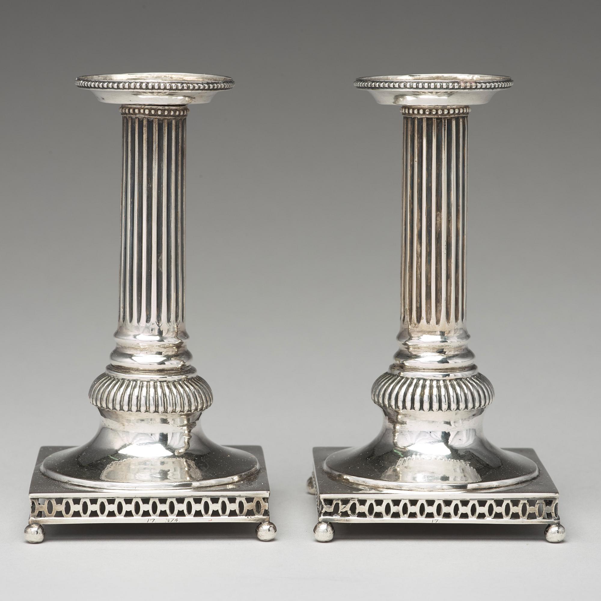 Petter Eneroth, ljusstakar, ett par, silver, Stockholm 1796. Gustavianska.