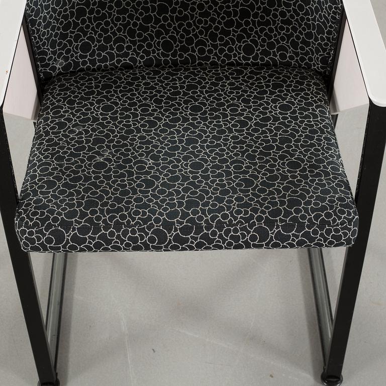 A set of four chairs, probably  Jouko Järvisalo.
Second hälft of the 20th century.