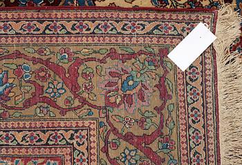 SEMI-ANTIQUE ESFAHAN.