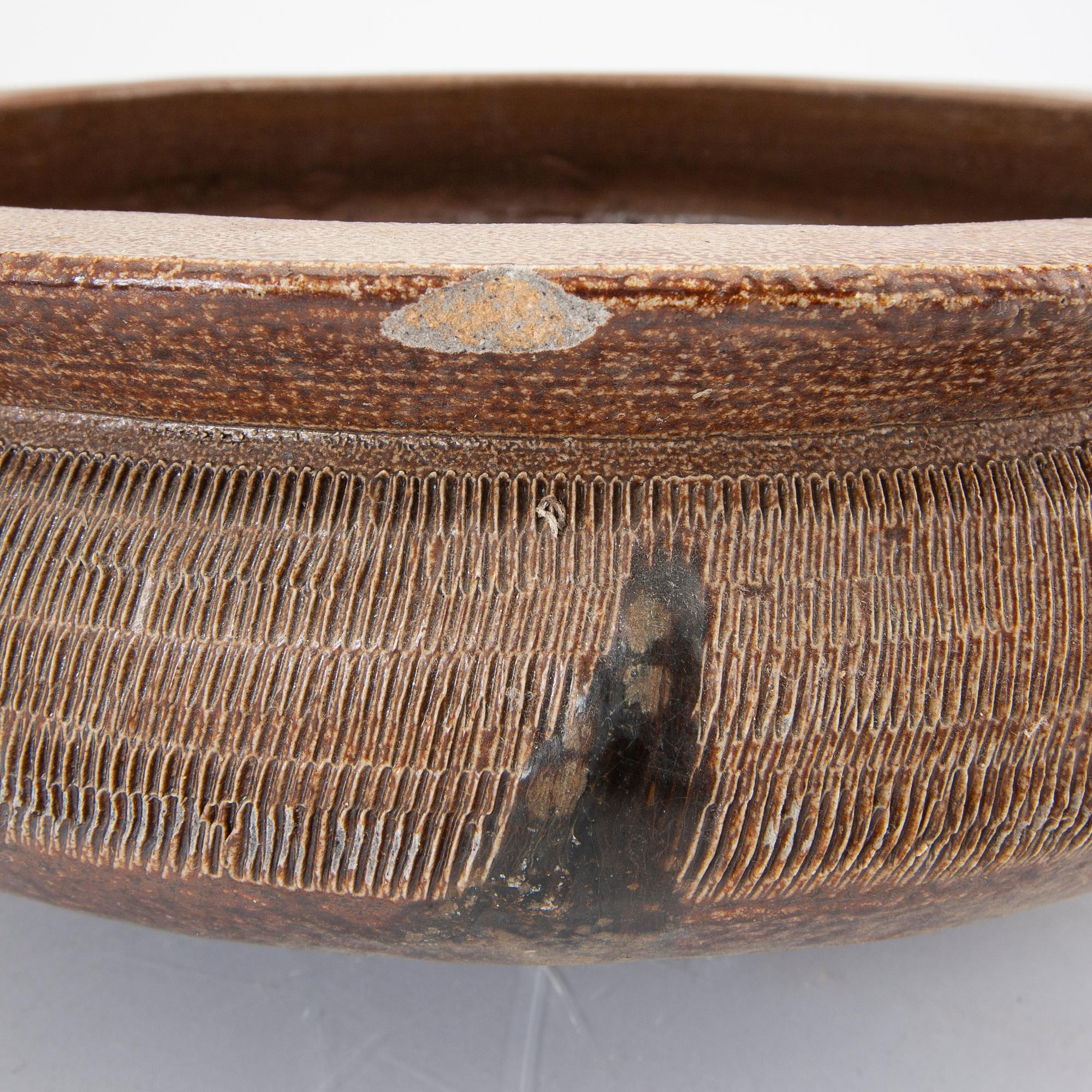 A Signe Persson-Melin Campos Filhos, Portugal slat glazed stoneware urn.