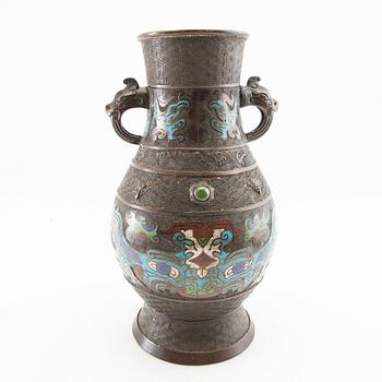 Vase Japan late Meiji (1868-1912) bronze and champlevé.