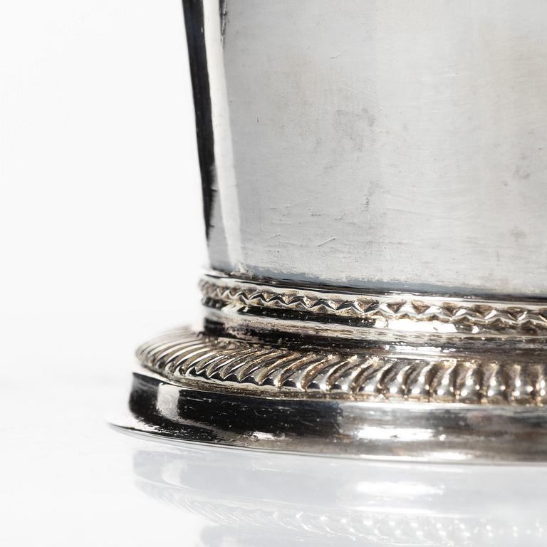 A Swedish 18th century silver beaker, mark of Anders Schotte, Uddevalla 1784.