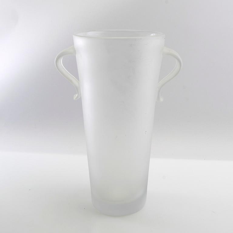 Helén Krantz, vase Orrefors signed.