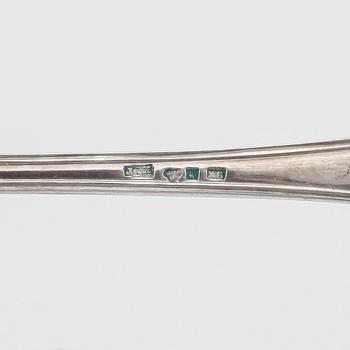 PARTI SILVER, 31 delar. Bl.a. Stockholm & Malmö, 1800-1900-tal. Vikt ca 459 gram.