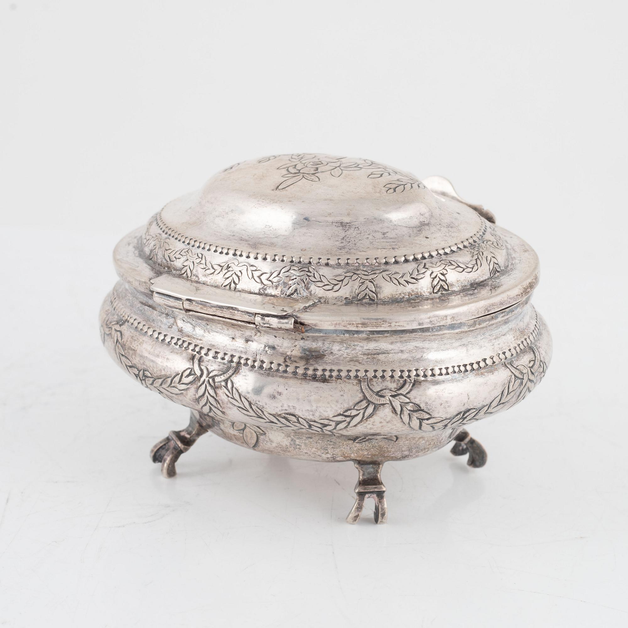 Sockerskrin, silver, kontrollmästare Alexej Iwanow Wichljajew, Moskva 1785.