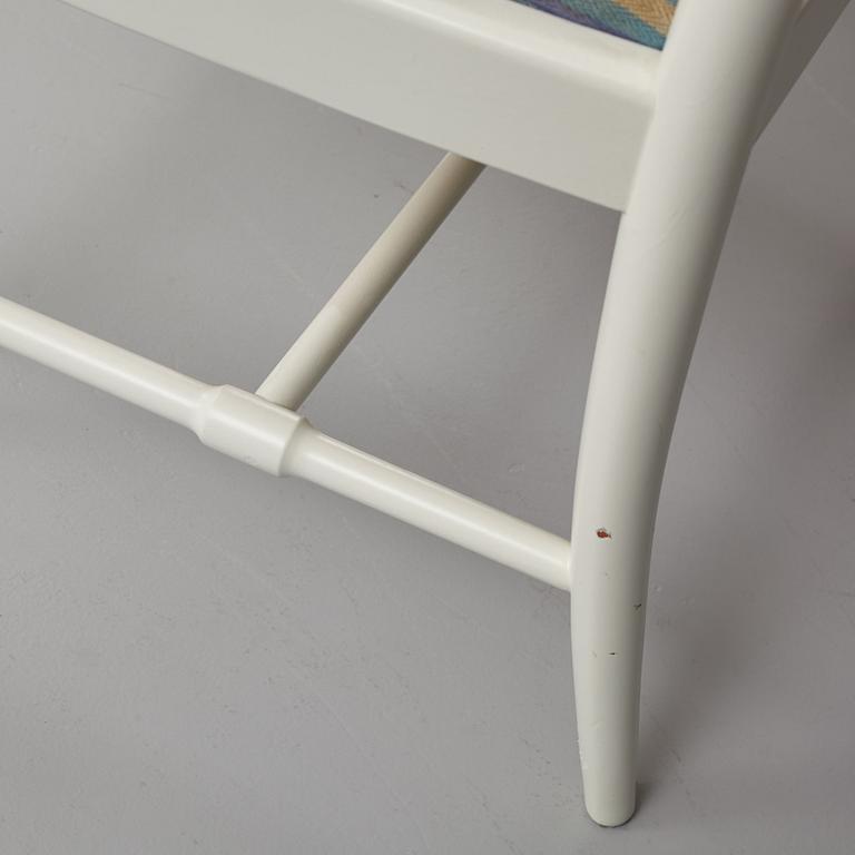 Kerstin Hörlin-Holmqvist, stolar ett par samt litet bord. "Triva-serien" NK. 1900-talets mitt.