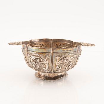 A 19th/20th century silver baroque style cup weight 166 grams.