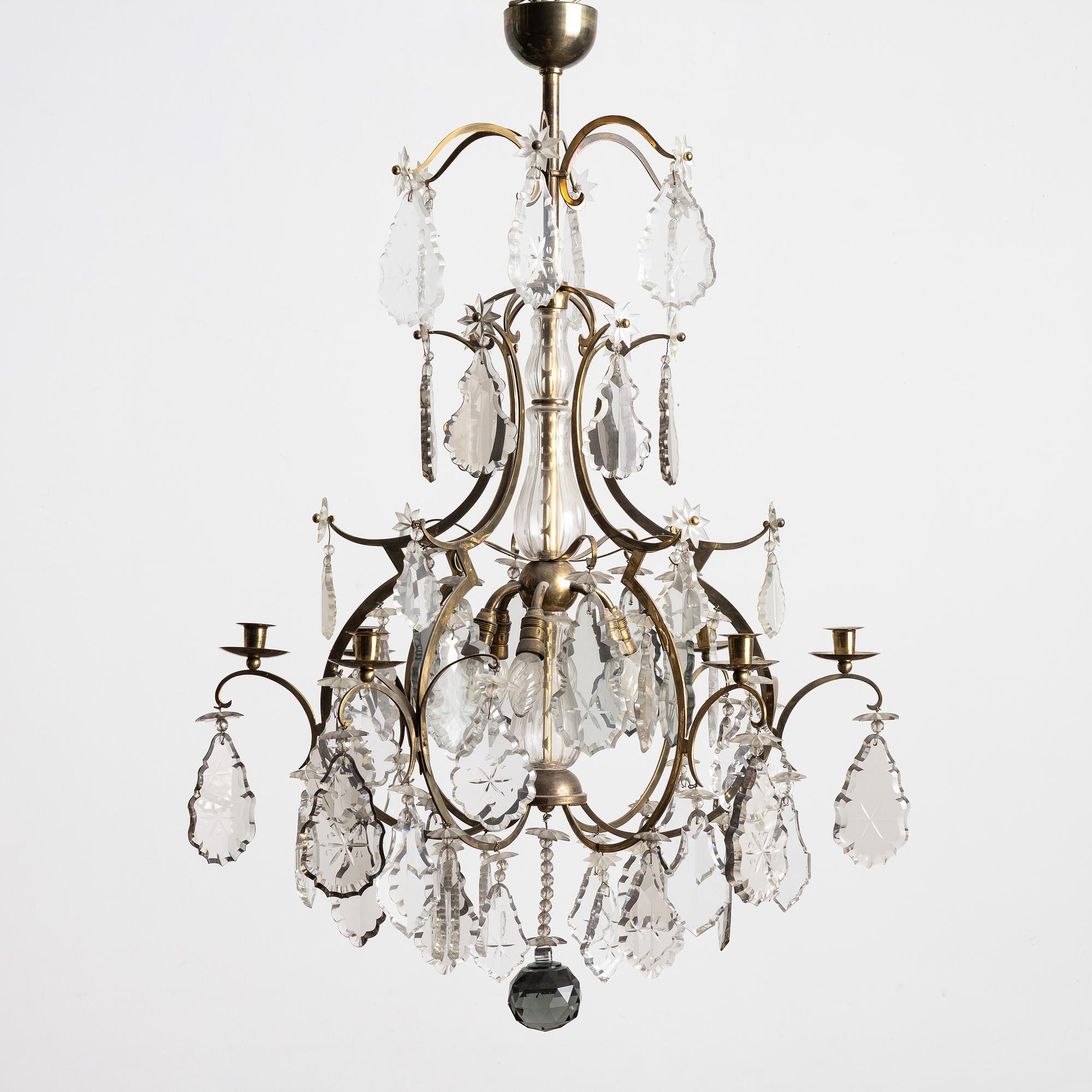 Ljuskrona, rokokostil, 1900-talets första hälft.