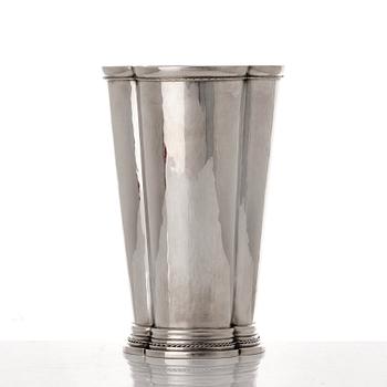 Jacob Ängman, a silver vase, Guldsmedsaktiebolaget, Stockholm 1939.