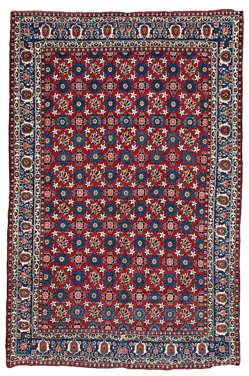 A CARPET, a semi-antique Veramin, ca 307-310 x 202,5-206 cm.