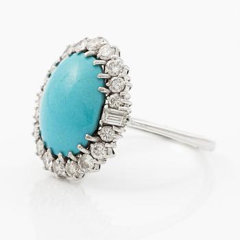 567. Ring 18K vitguld med turkos samt runda briljant- och baguetteslipade  diamanter.