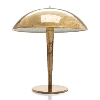 Paavo Tynell, A mid-20th century '5061' table lamp for Taito Finland.