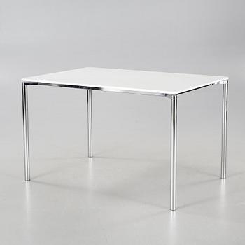 A "Plano" table, deisgned by Pelikan Design (Niels Gammelgaard og Lars Mathiesen) for Fritz Hansen, made 2004.