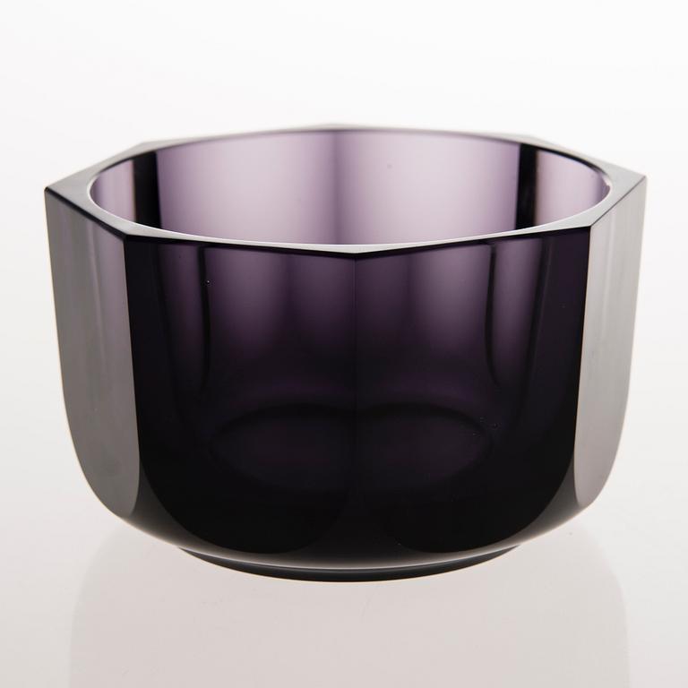 GÖRAN HONGELL, A glass bowl signed G. Hongell Karhula -33.