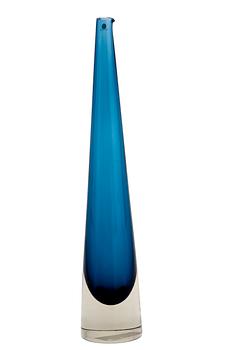 509. Timo Sarpaneva, A CARAFE.