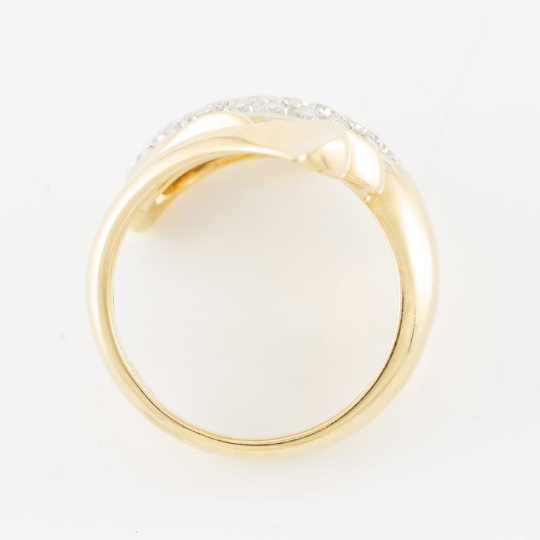 Ring in the form of a dolphin, 18K gold with brilliant-cut diamonds, Italy.