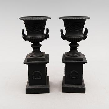 TRÄDGÅRDSURNOR, 1 par, 2000-tal.