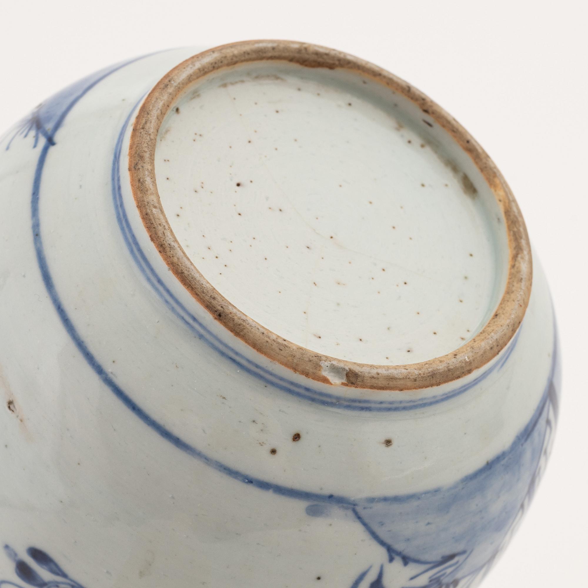 Terrinfat samt vas, kompaniporslin. Kina, Qingdynastin, Qianlong (1736-95).