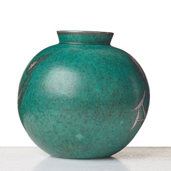 Wilhelm Kåge, a stoneware "Argenta" vase, Gustavsberg, Sweden 1949.