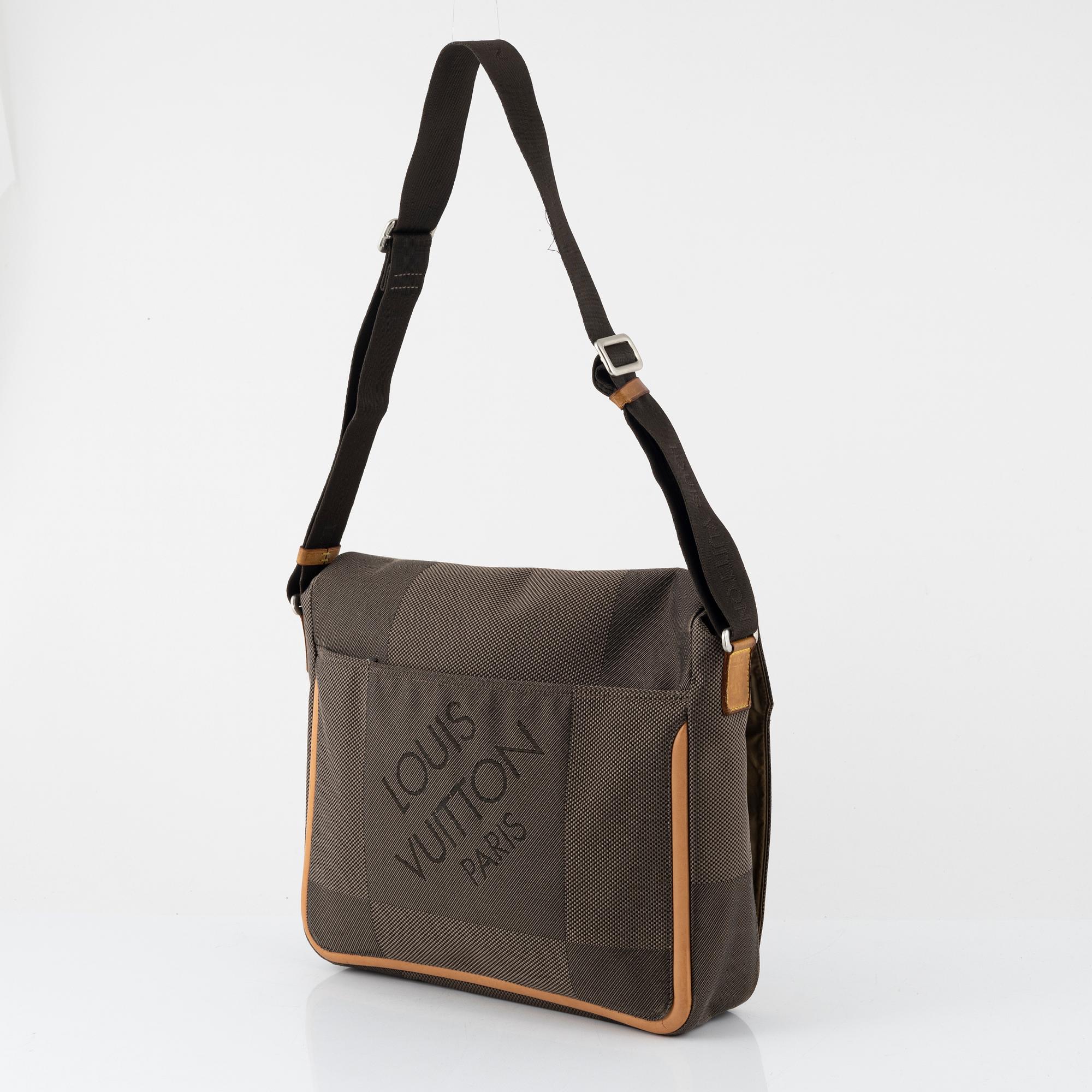Louis Vuitton, bag, "Mesaje messenger bag".