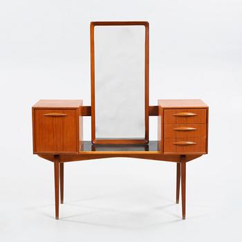 A dressing table, model "325", designed by Svante Skogh for Aktiebolagets Slutarps Möbelindustri, approx 1958.