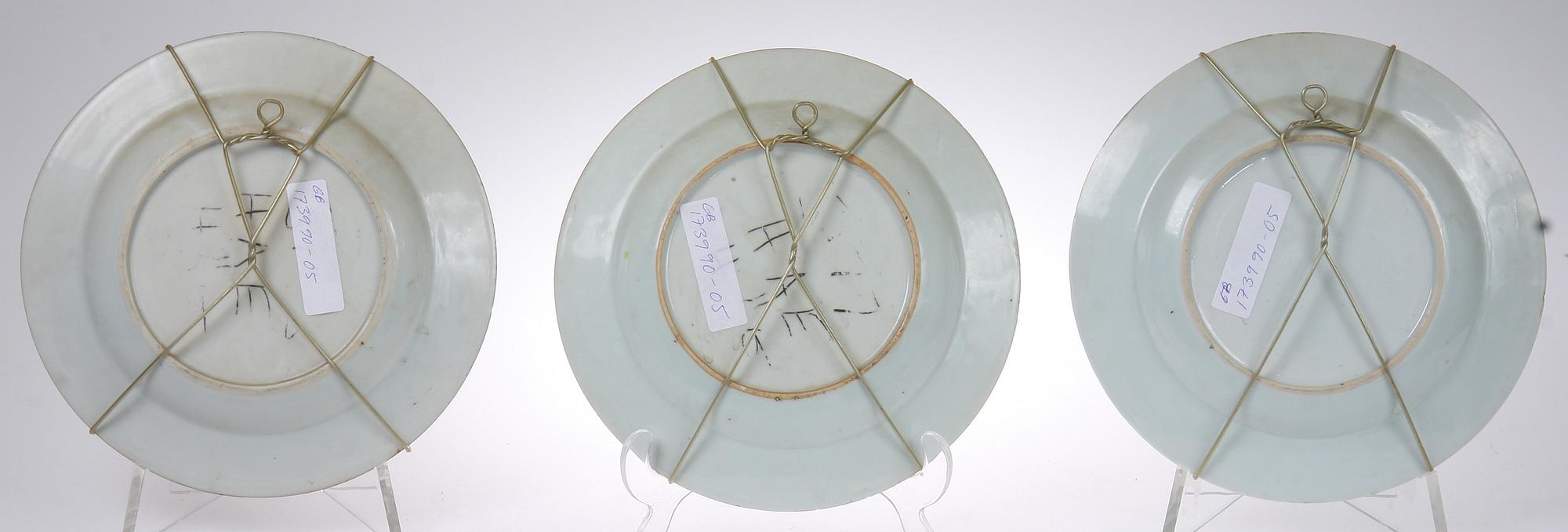 TALLRIKAR, 3 st, porslin, Kina, 1700-tal.