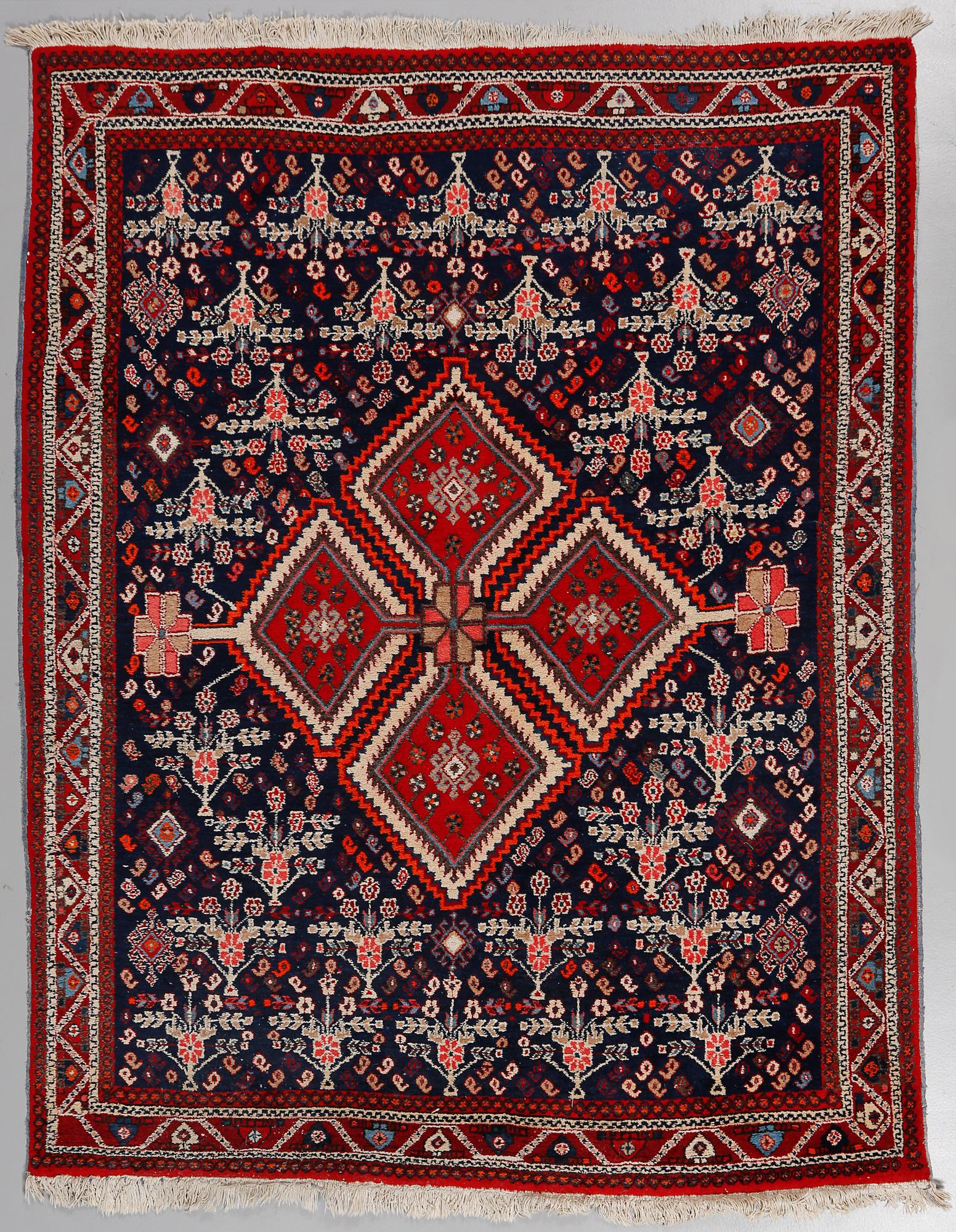 MATTA, orientalisk, troligen old, ca 215 x 165 cm.