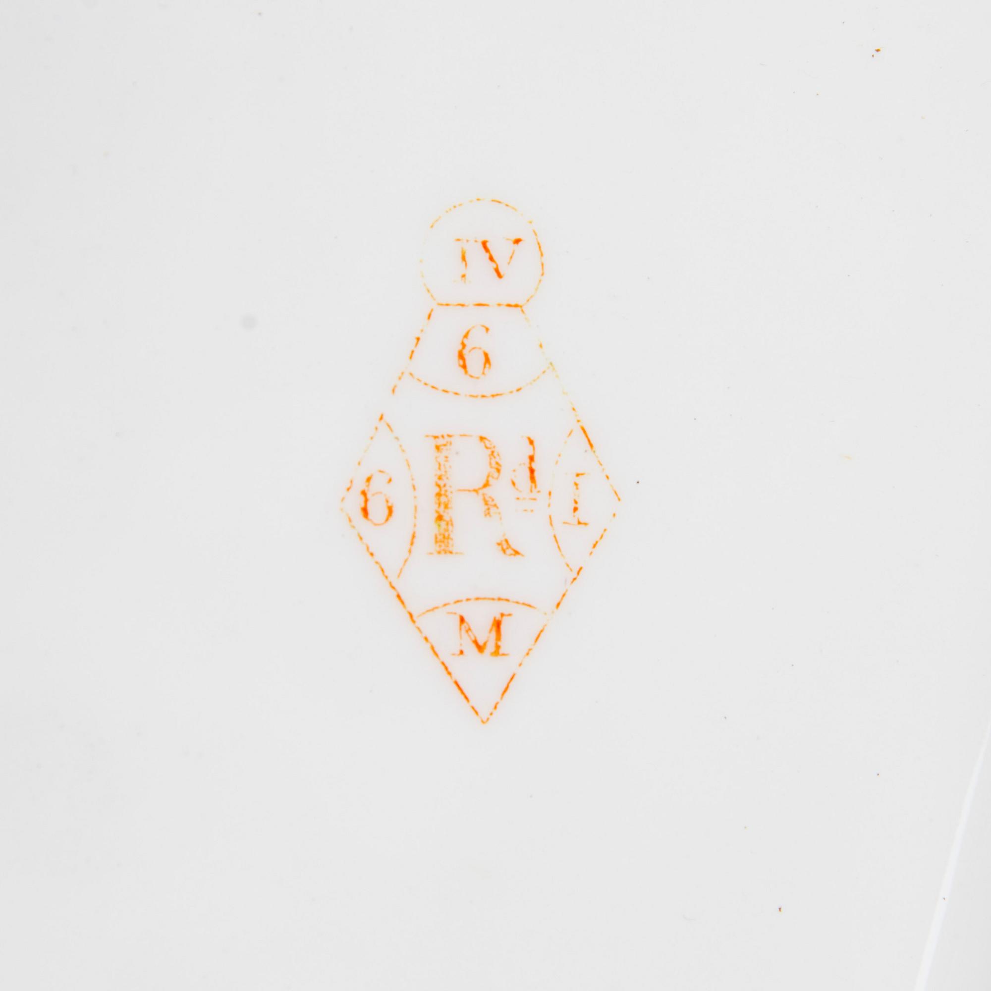 SERVIS, 34 delar, porslin, England, 1870-tal.