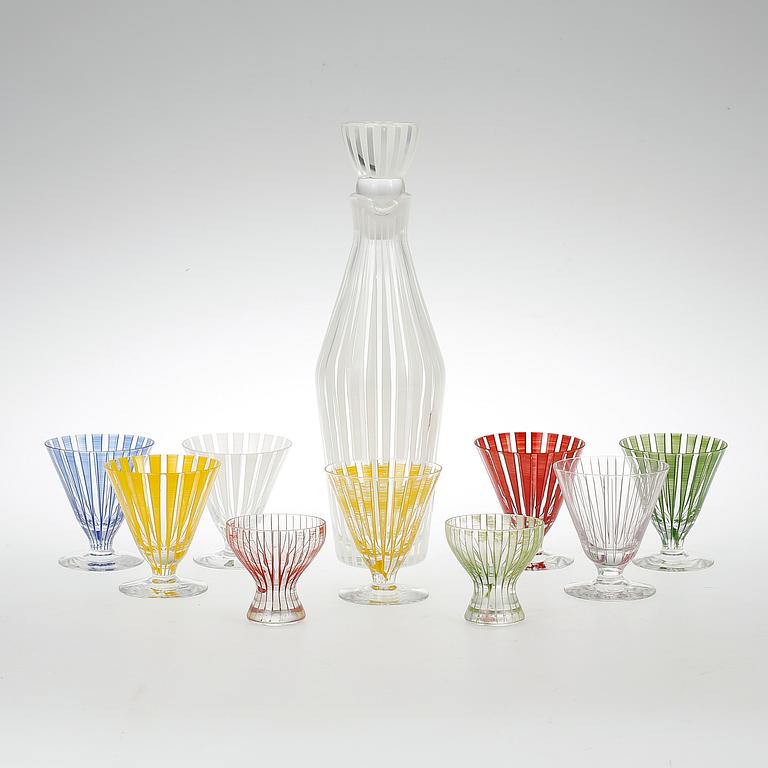 GLASSERVISDELAR, 10 st, "Strikt", Bengt Orup, Johansfors, formgiven 1952.
