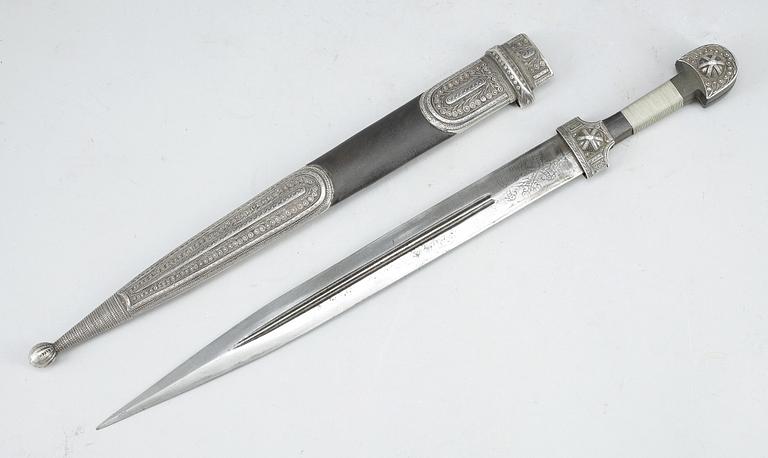 KINDJAL, silver, troligen Georgien, 1900-tal.