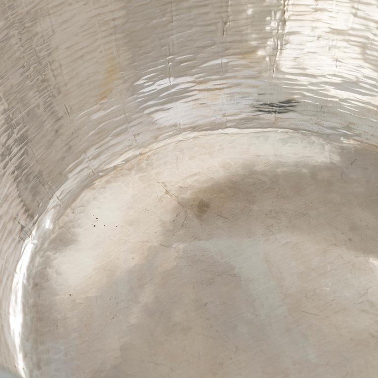 Tapio Wirkkala, boolimalja ja -kauha, hopeaa, palisanteri, Kultakeskus, Hämeenlinna, 1974.