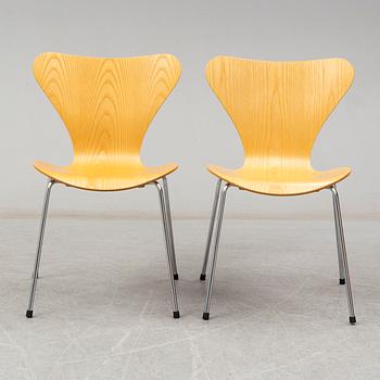 ARNE JACOBSEN, A set of six 'Sjuan' chairs by Arne Jacobsen for Fritz Hansen, Denmark, 1994.